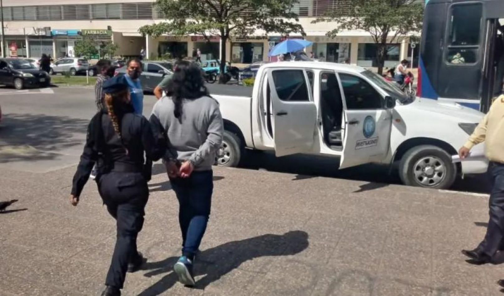 rios asociados arresto domiciliario para la lider de la falsa financiera