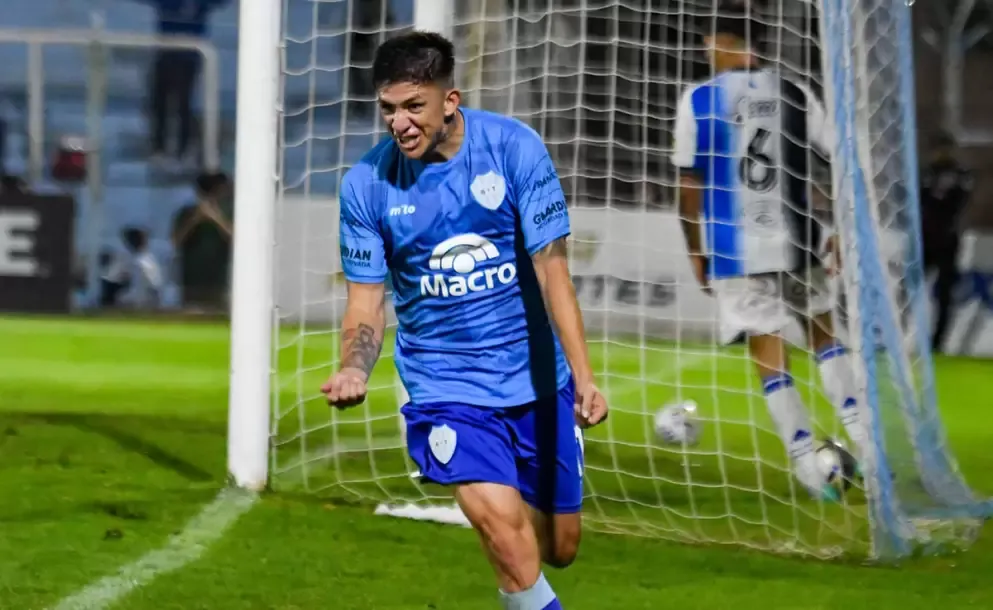 el plantel de gimnasia y tiro de salta suspendio los entrenamientos por salarios impagos