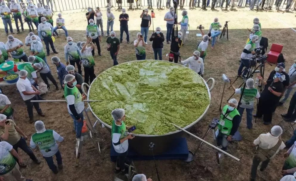 mexico logro el guacamole mas grande del mundo y batio un record guinness