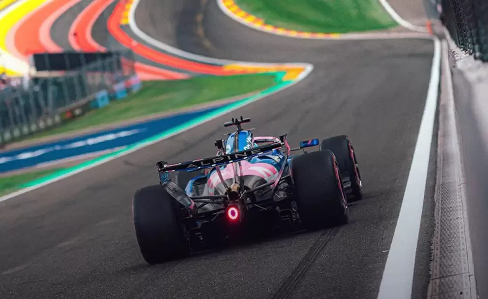franco colapinto mejoro su rendimiento y termino 7 en la segunda practica del gp de belgica