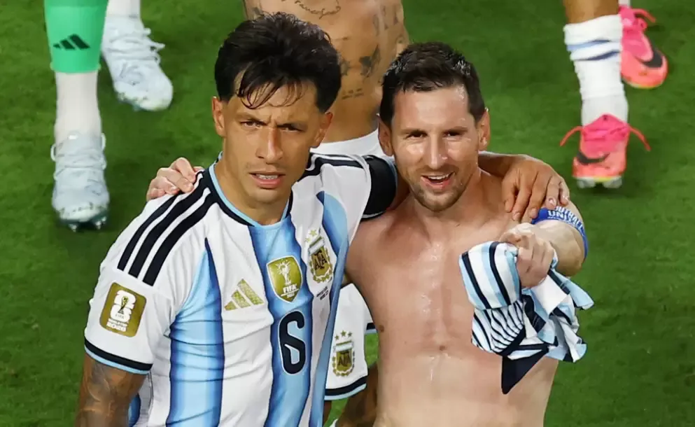fifa presento el equipo ideal del mundial 2026 messi lidera el once con lisandro martinez como companeros