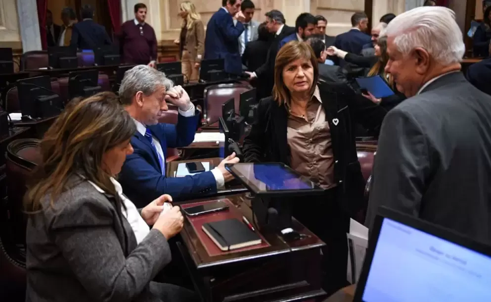 senado por presion de los bloques aliados el gobierno retiro el capitulo de extranjerizacion de tierras