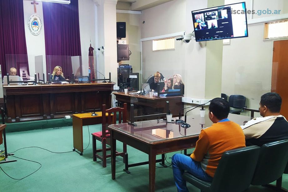 condenaron a tres expolicias saltenos que habian montado una organizacion familiar para vender droga