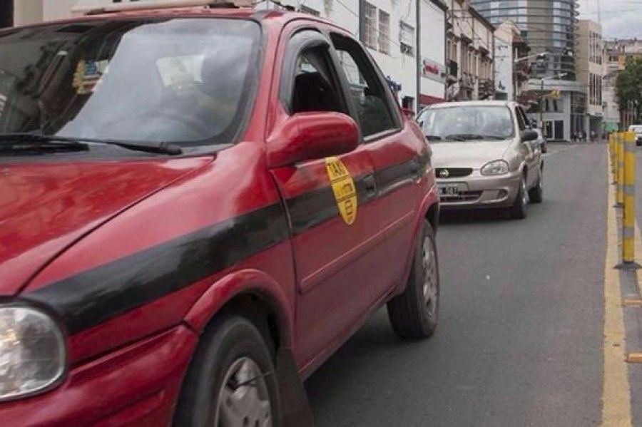 desde el 22 de diciembre taxis y remises aplican un nuevo cuadro tarifario