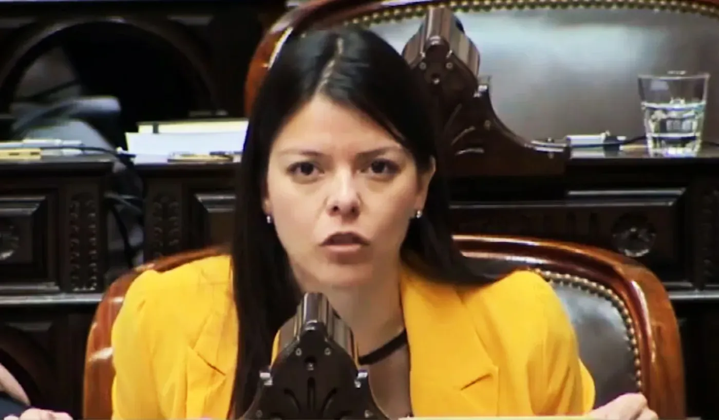emilia orozco voto en contra a la emergencia pediatrica y del financiamiento universitario