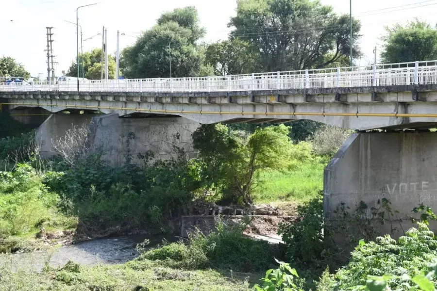 comenzo el desmantelamiento del puente santa lucia tras el colapso de febrero