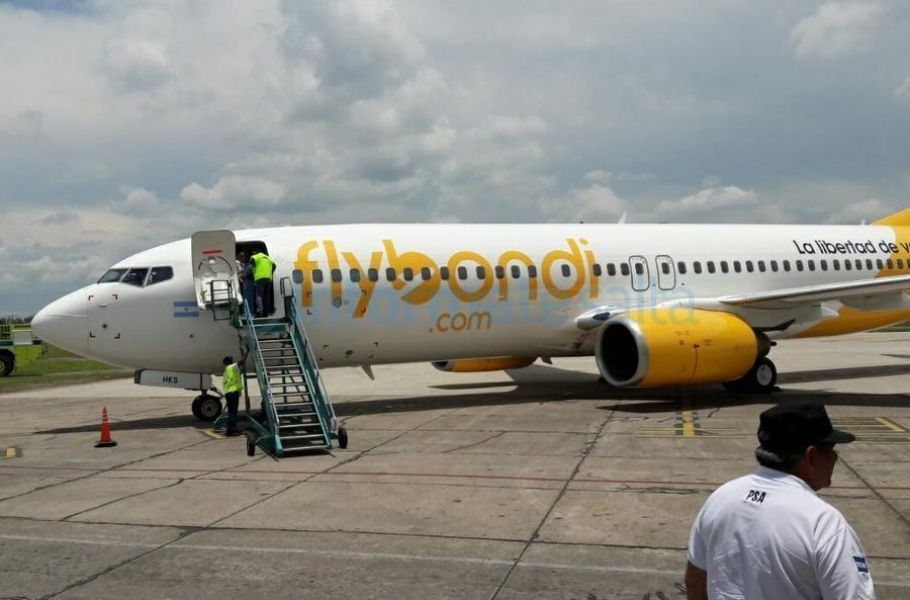 flybondi cancelo cuatro vuelos en salta y crece el malestar entre pasajeros