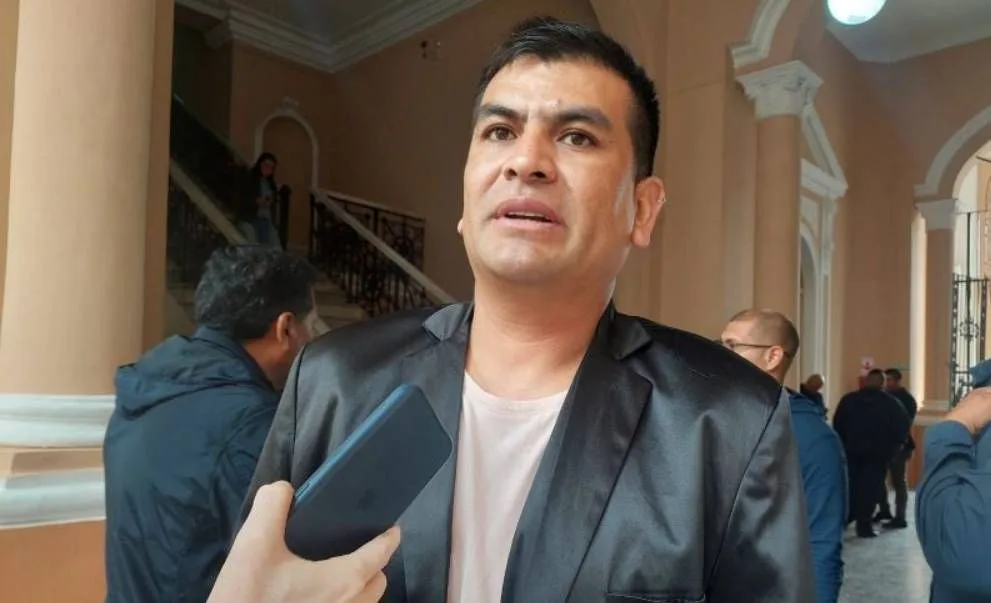 Javier-Wayar