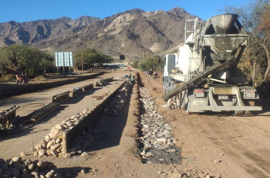 vialidad intensifica obras de mantenimiento sobre la ruta 40