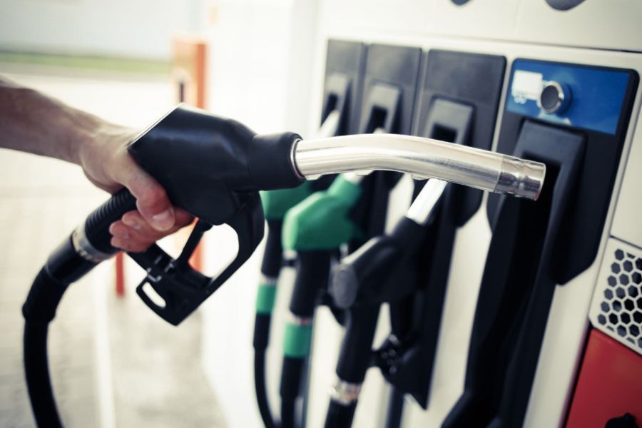 la nafta sigue en alza y golpea el bolsillo de los saltenos