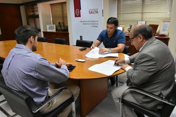 aguas del norte recibio elementos valuados en 150 millones de pesos para el mantenimiento de pozos de agua