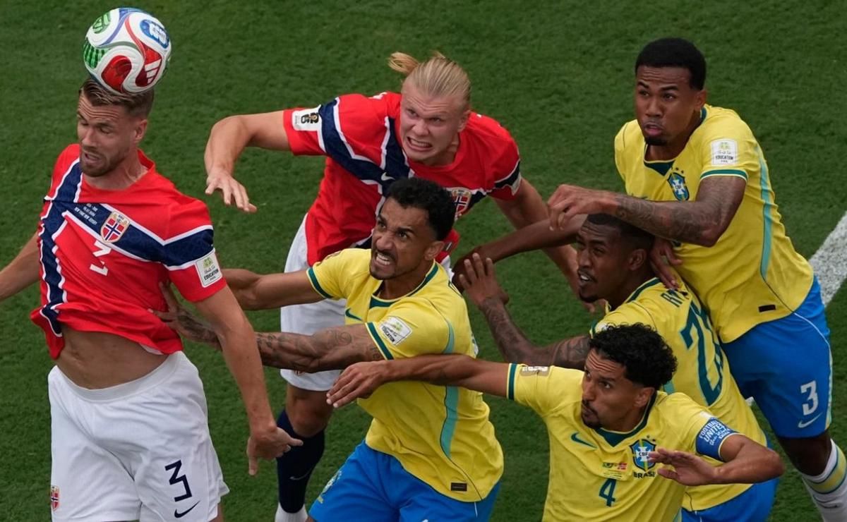 con doblete de haaland noruega elimino a brasil y se metio en cuartos de final