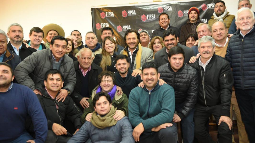 el gobierno busca alinear a municipios y poderes en un plan de austeridad