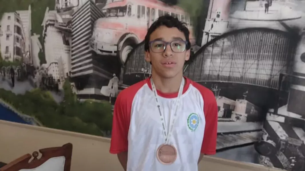 juegos evita salta obtuvo su primera medalla en natacion