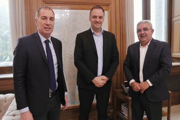 santilli renuncio a su banca de diputado y se reunio con gobernadores aliados