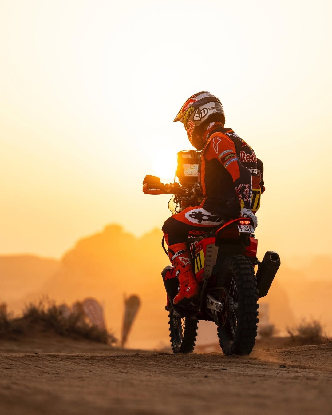 luciano benavides gano la quinta etapa en el dakar 2026 y se mete de lleno en la pelea