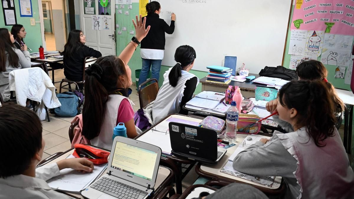 peligra el inicio de las clases el fondo de incentivo docente esta caido y se profundiza el conflicto con los gobernadores