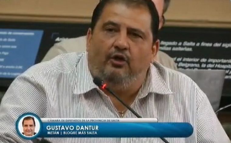 fanatico perdido diputado salteno quiero rendirle homenaje a juventud antonina en plena sesion de la camara video