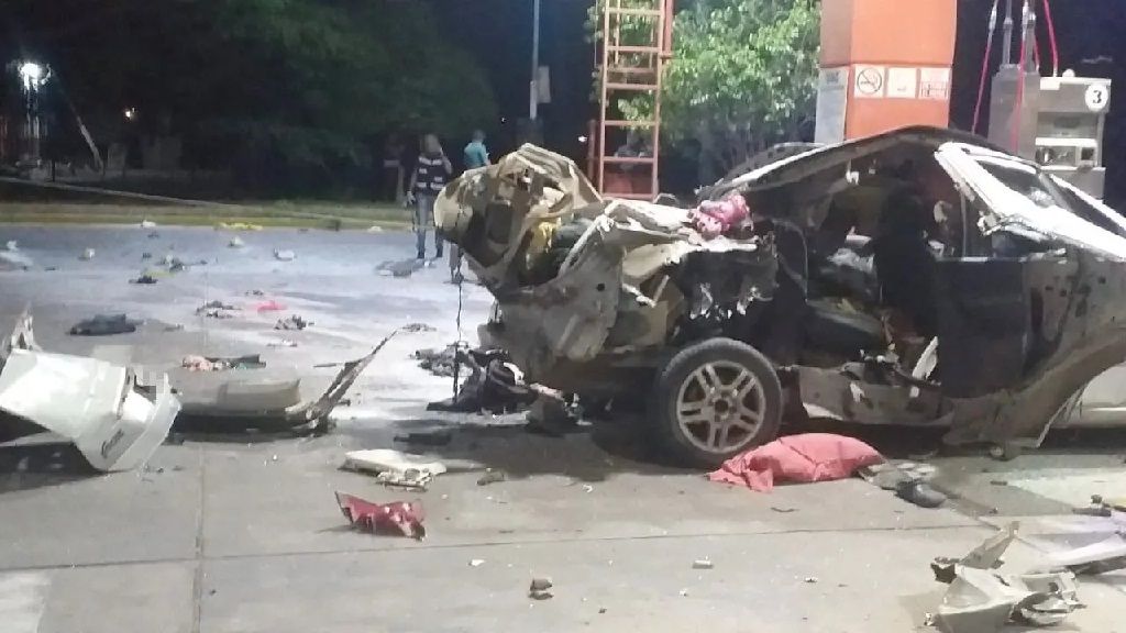 explosion en oran hallazgo de cocaina en auto siniestrado despierta preocupacion por narcotrafico