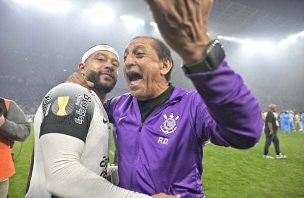 ramon diaz hace historia campeon con corinthians y maximo ganador del futbol argentino