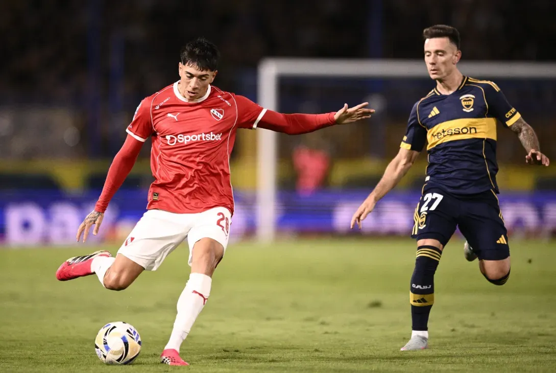 con un polemico penal boca rescato un empate ante independiente en la bombonera