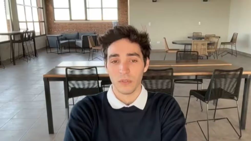 denuncio a su papa por abuso lo mando preso y ahora reconoce que era mentira fui manipulado por mi madre video