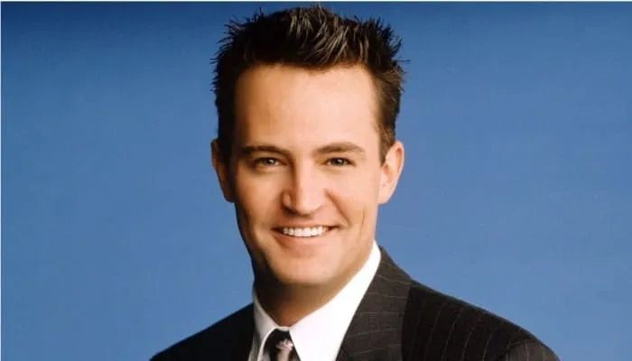 conmocion y tristeza mundial por la muerte de matthew perry chandler de friends
