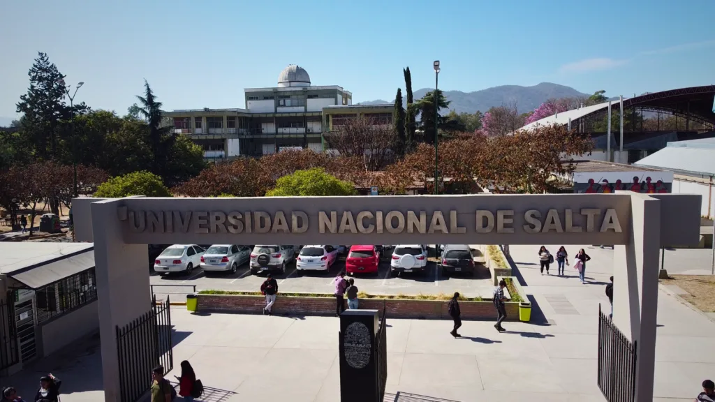 docentes de la unsa denuncian demoras en el pago del aguinaldo y advierten posibles acciones legales