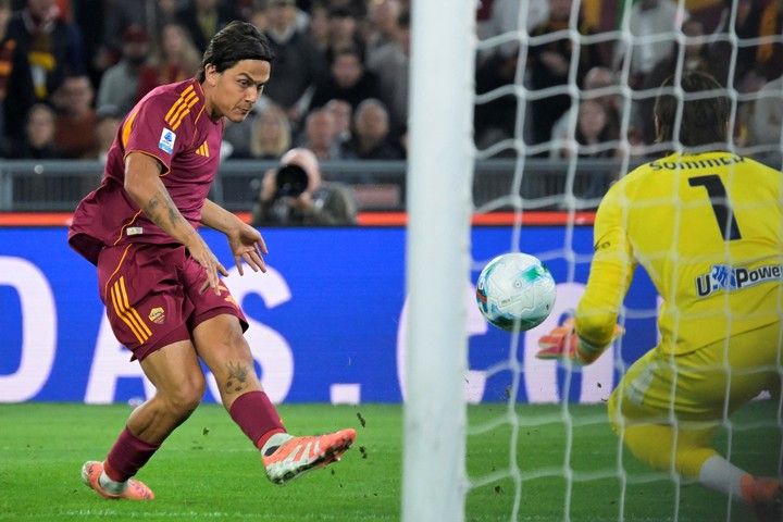 malas noticias para boca aseguran en italia que dybala aceptaria una fuerte rebaja salarial para seguir en roma