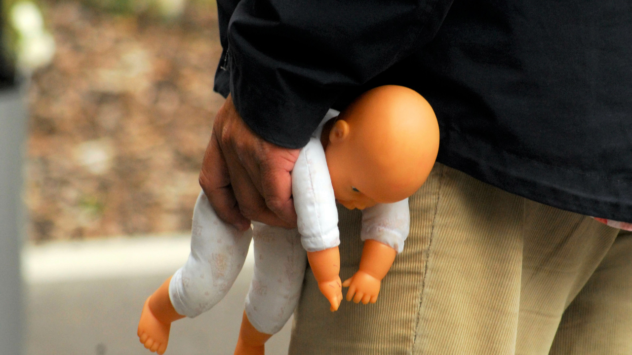 detuvieron a un salteno implicado en una red internacional de pedofilia en mas de 10 paises