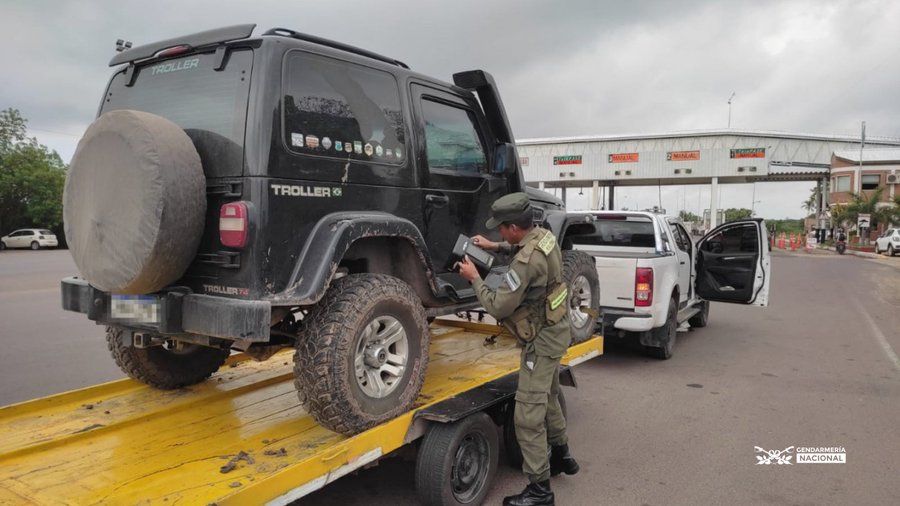 salio de salta transportaba un auto de millonarios lo pillaron
