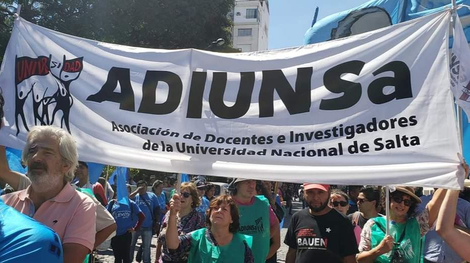 docentes de la unsa reclaman el pago total del aguinaldo y denuncian mora salarial