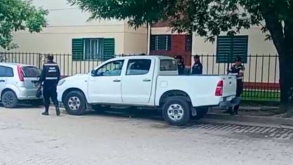 confirman el hallazgo de un hombre sin vida dentro de un vehiculo en barrio juan pablo ii