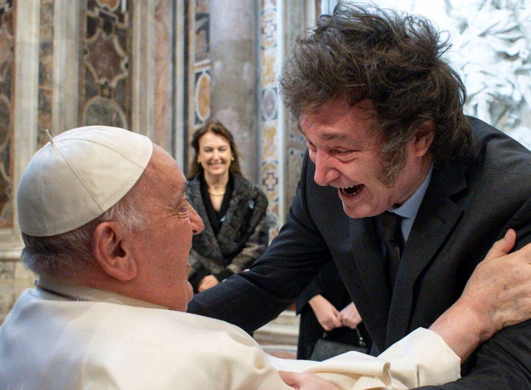 le puedo dar un abrazo el encuentro de milei con el papa francisco video