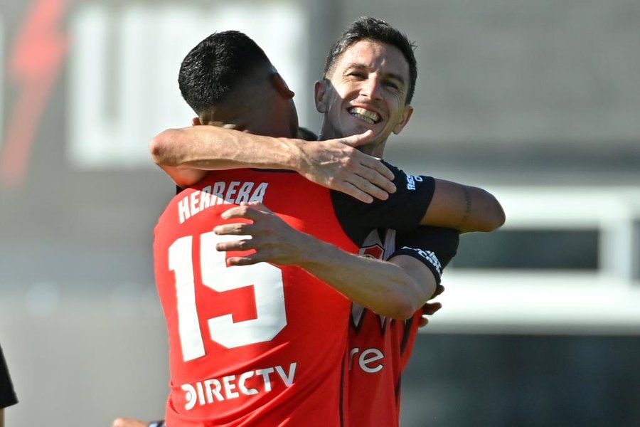 river le gano a riestra con polemica de var incluida