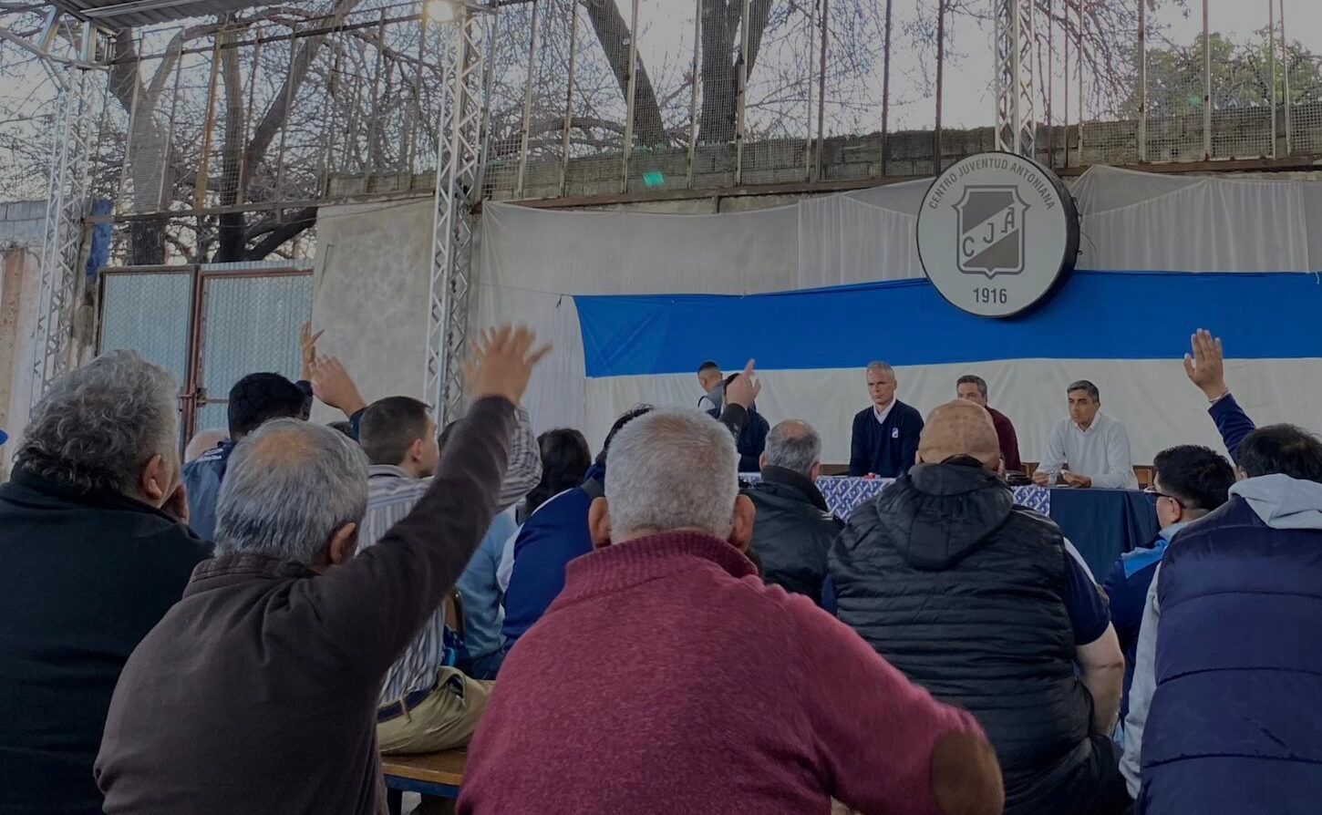 juventud antoniana expulsiones y una deuda de 80 millones
