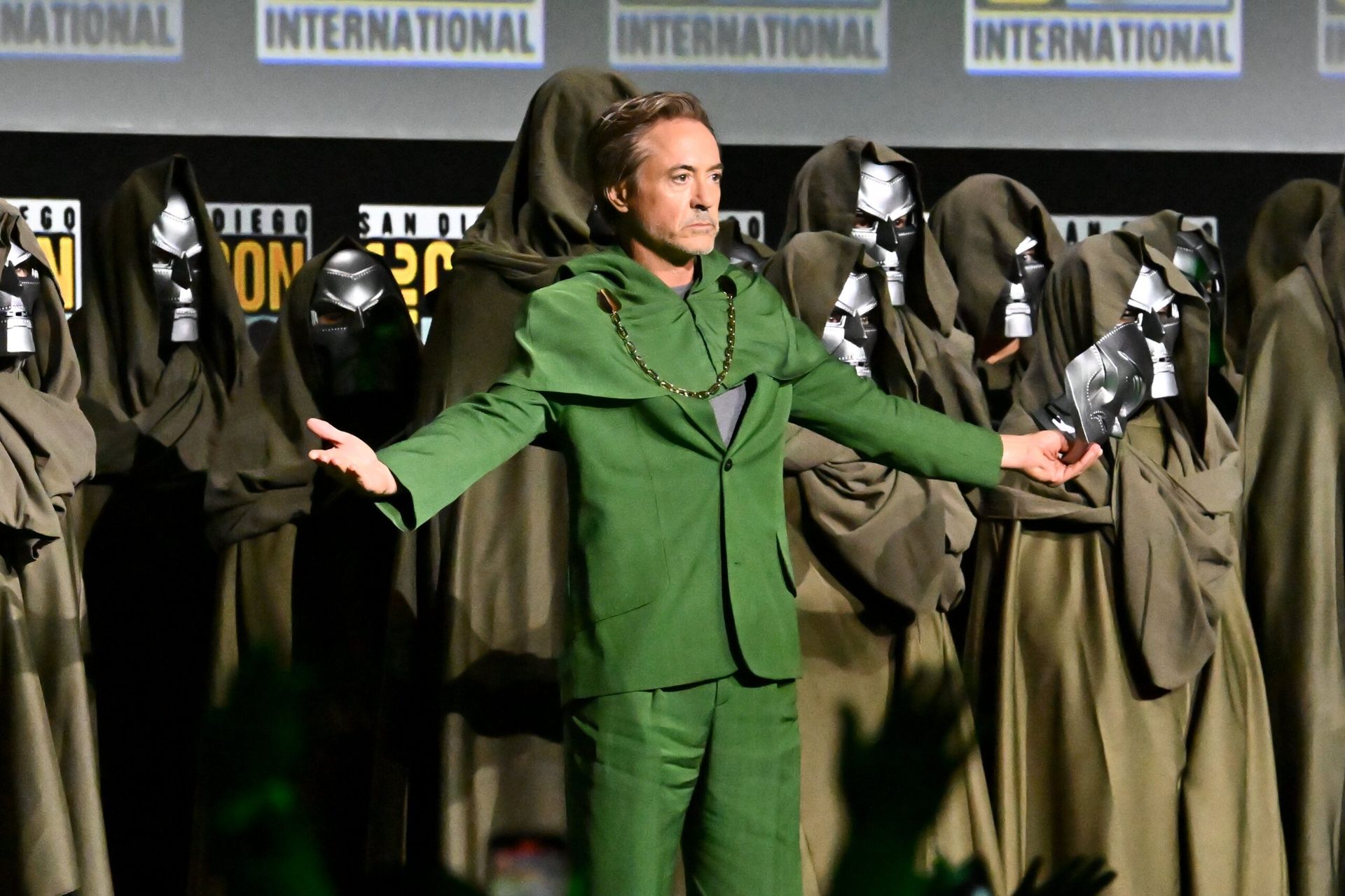 vuelve a marvel anunciaron a robert downey jr como dr doom