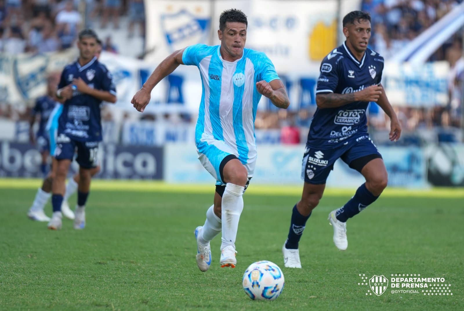gimnasia y tiro rescato un empate de visitante