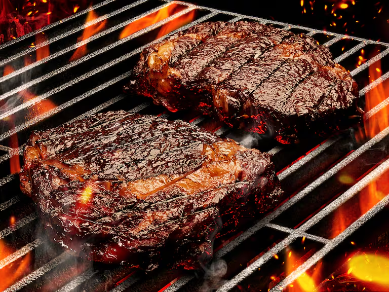 el gobierno asegura que la carne y los medicamentos seran mas baratos tras acuerdo con ee uu