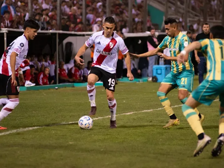 batacazo en la copa argentina aldosivi le gano 3 1 a river y lo elimino de la competencia