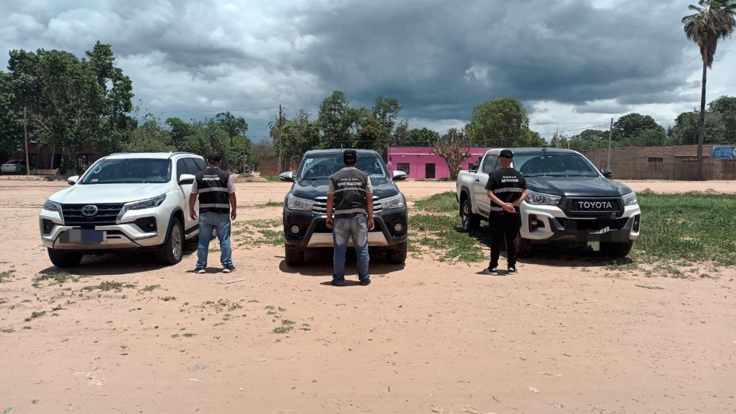 embarcacion se robaron 3 camionetas en buenos aires y andaban como si nada en el norte