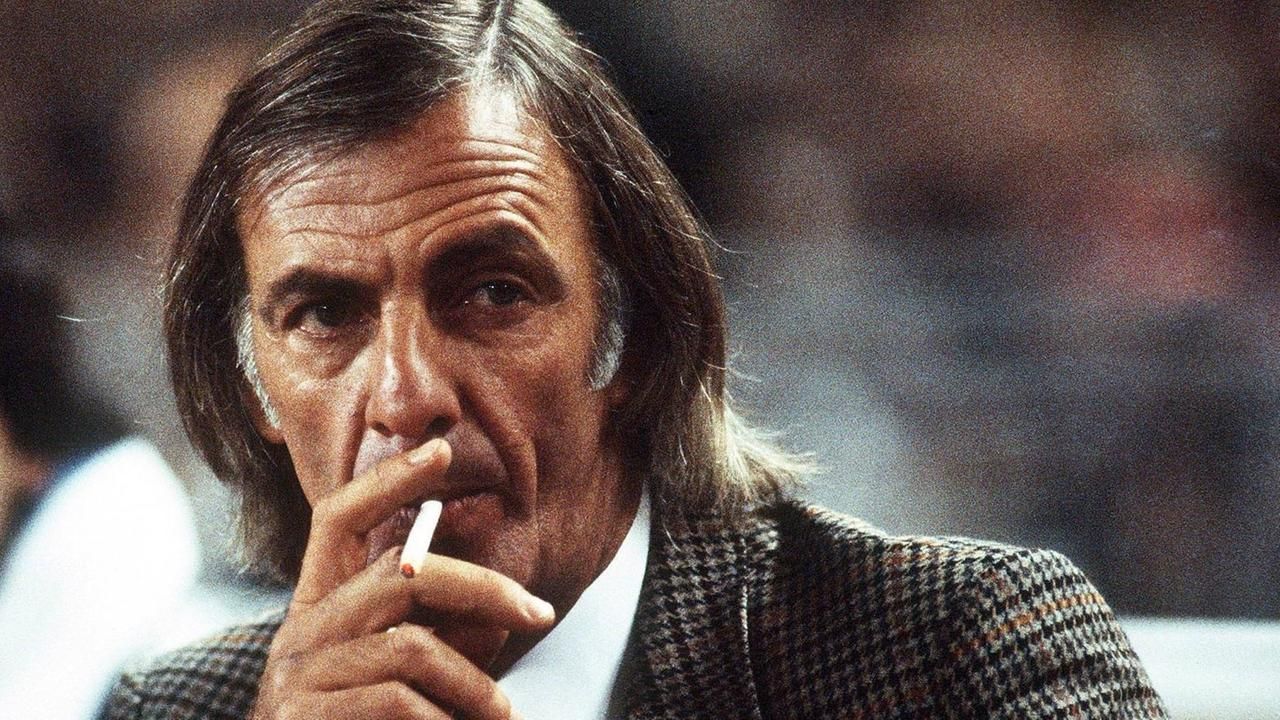 murio el flaco menotti el futbol esta de luto
