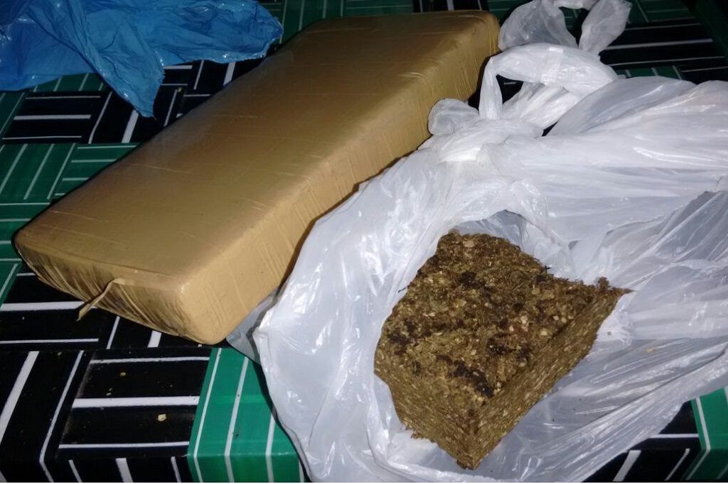 agarraron a dos santiaguenos en salta con mas de 15 kilos de marihuana