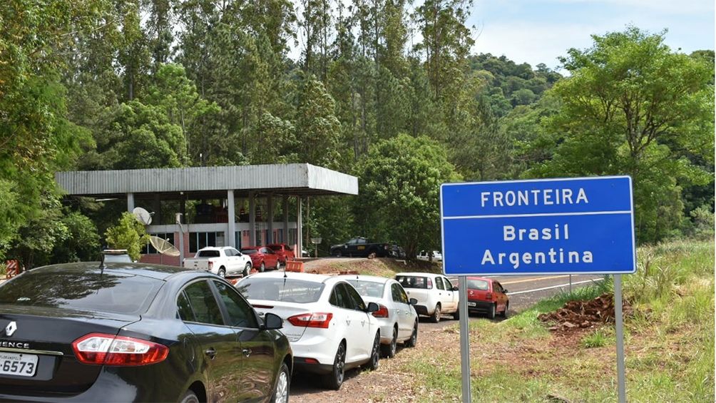 alerta maxima en las fronteras de argentina por el estado de guerra en rio