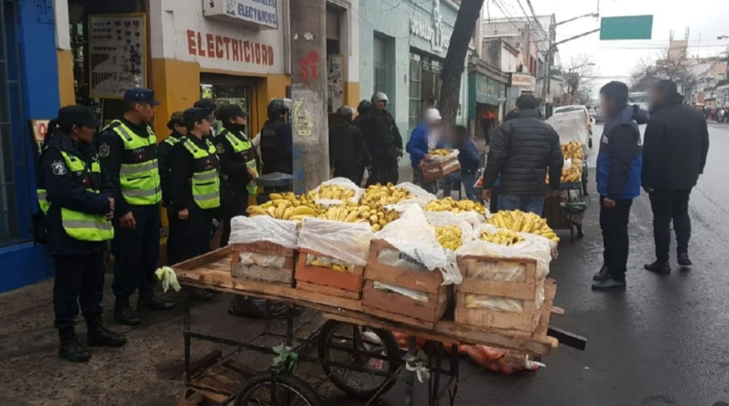 dos conocidos carreros busca pleitos se enfrentaron a cuchilladas y machetazos