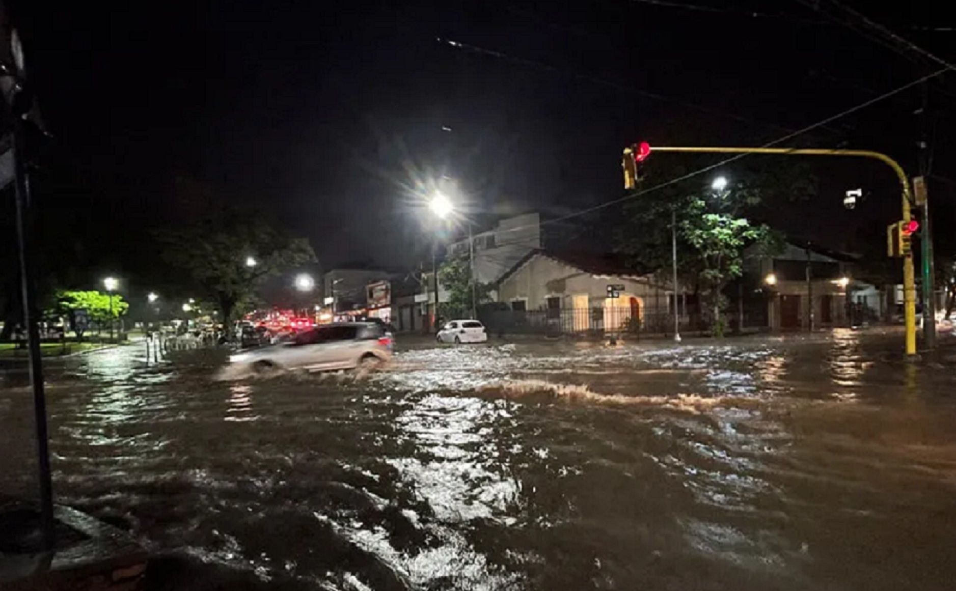 oran numerosos vecinos aun piden ayuda por los danos ocasionadas por la tormenta del jueves