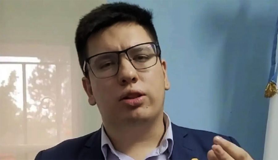 pese a su destitucion e imputaciones por violencia de genero pablo lopez volvio a jurar como concejal