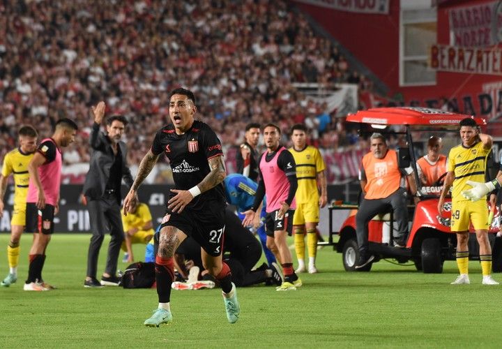 suspendio el partido entre estudiantes y boca por la descompensacion de uno de los jugadores