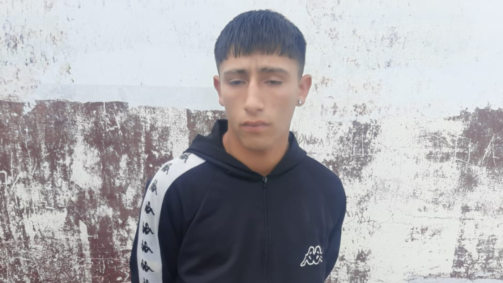 fraco burgos estaba con domiciliaria robo lo detuvieron se fugo
