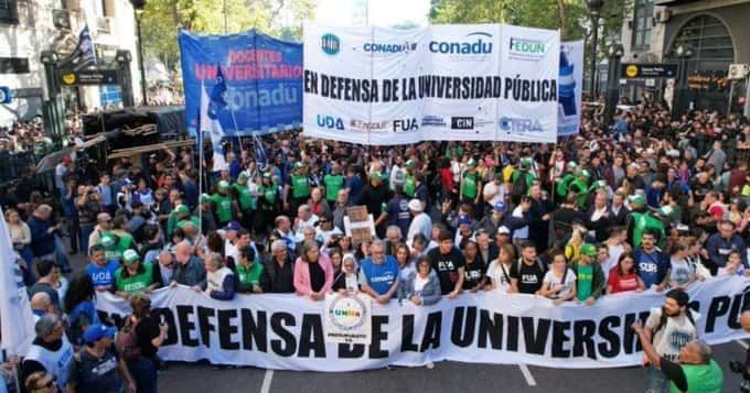 reclamos salariales docentes universitarios convocan a paro nacional durante 72 horas